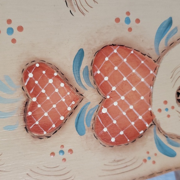 Hand-painted Wood Cat Cutout - Picture 4 of 13